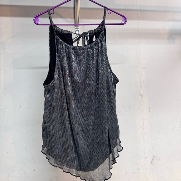 No boundaries metallic thin strap blouse size XXL in good condition - Picture 5 of 5